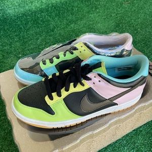 Nike Dunk Low SE ‘Free.99 - Black Size 6.5Y (8W)